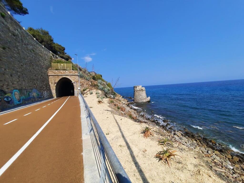Oliva Apartment Imperia Buitenkant foto